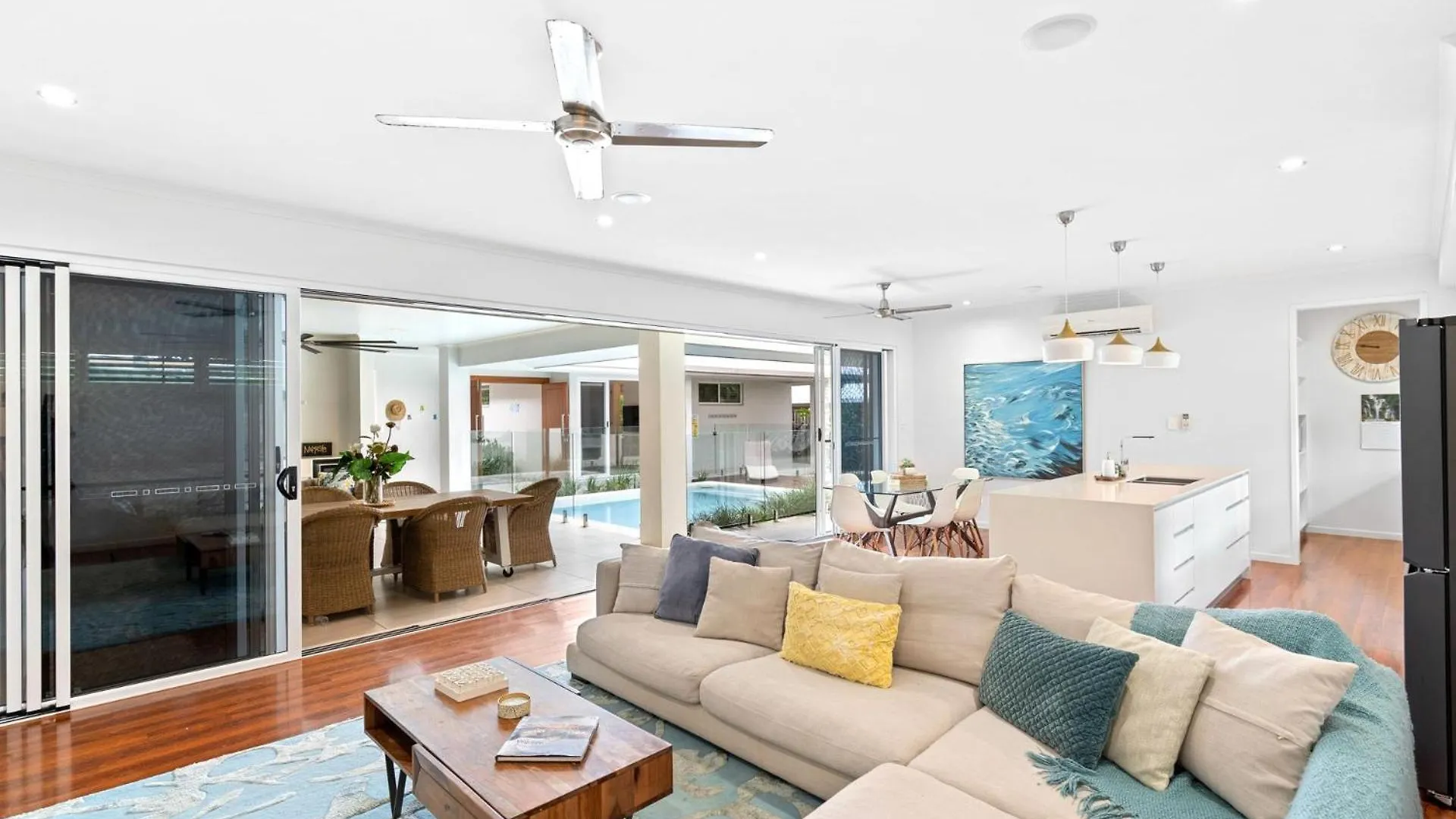 Belle Escapes - Namaste, Oasis In Palm Cove Villa Australia